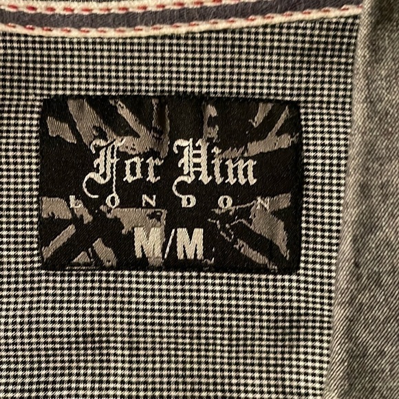 For Him London M heathered gray shirt with pearly snaps and  front pockets - Picture 2 of 7